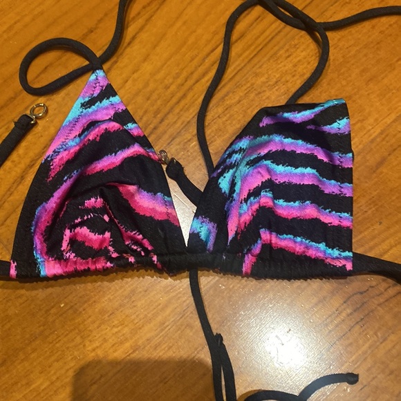 Versace bikini - Picture 3 of 4